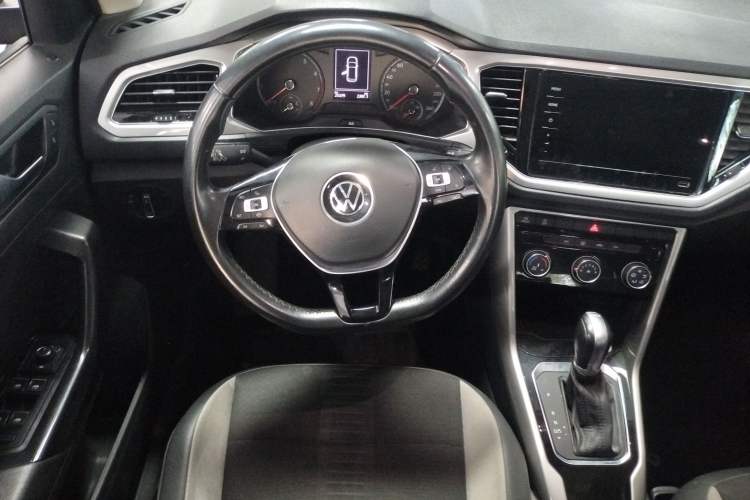 Used Volkswagen T-ROC 2021 Revised Version 280TSI DSG Two-Wheel Drive Elite Connect Edition Steering Wheel