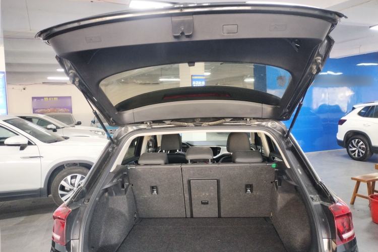 Used Volkswagen T-ROC 2021 Revised Version 280TSI DSG Two-Wheel Drive Elite Connect Edition Trunk