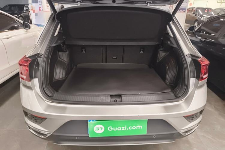 Used Volkswagen T-ROC 2021 280TSI DSG Two-Wheel Drive Comfort Connect Edition Trunk