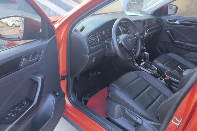 Used Volkswagen T-ROC 2021 280TSI DSG Two-Wheel Drive Comfort Connect Edition Driver Seat