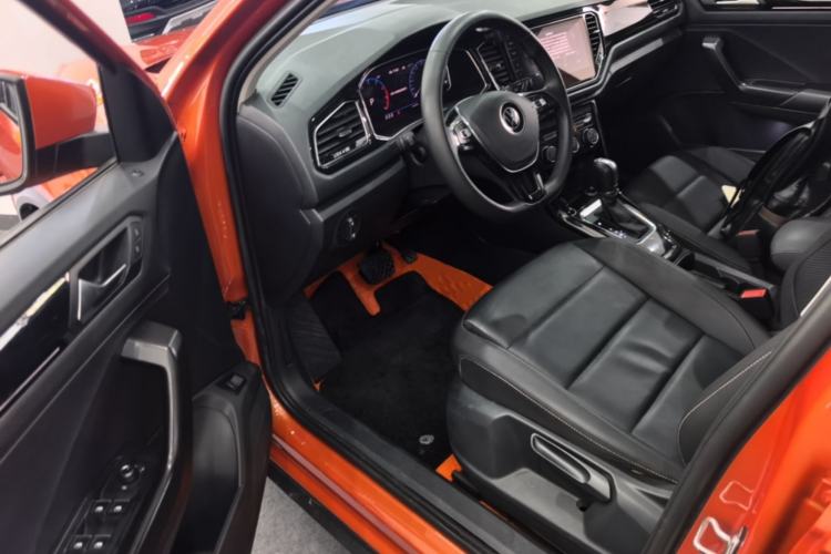 Used Volkswagen T-ROC 2021 280TSI DSG Two-Wheel Drive Comfort Connect Edition Driver Seat