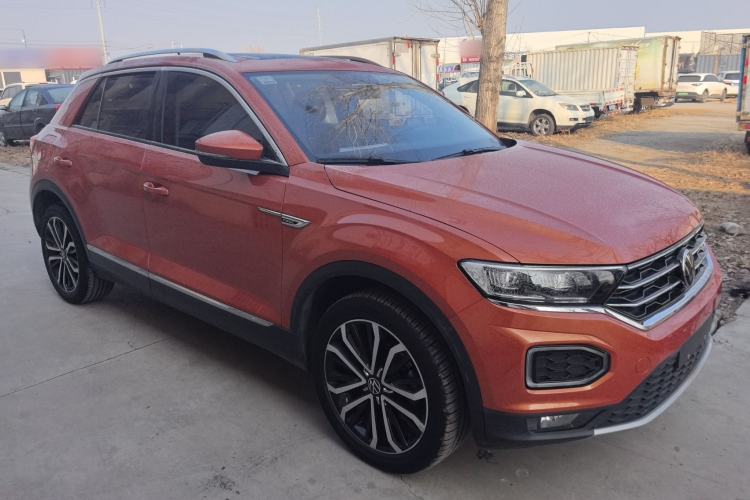 Used Volkswagen T-ROC 2021 280TSI DSG Two-Wheel Drive Comfort Connect Edition Front Right 45 Deg