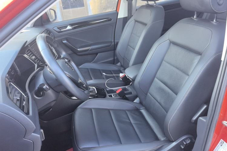 Used Volkswagen T-ROC 2021 280TSI DSG Two-Wheel Drive Comfort Connect Edition Left Front Seat