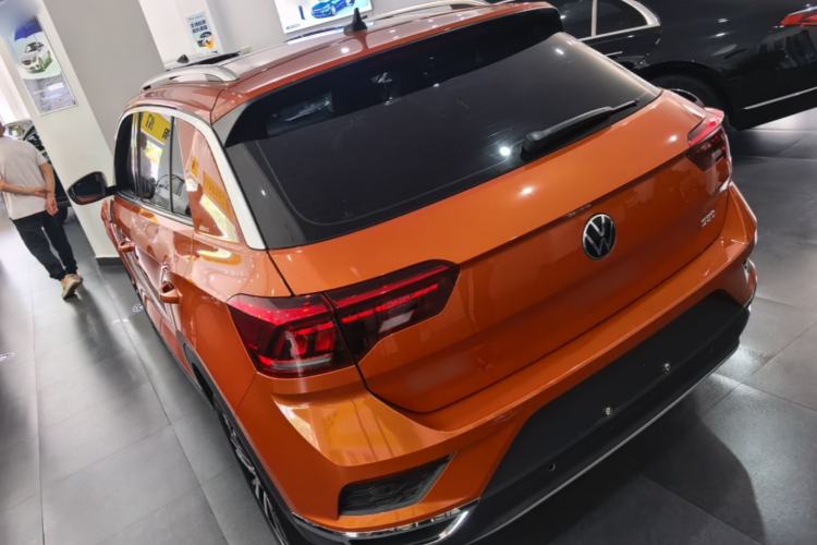 Used Volkswagen T-ROC 2021 280TSI DSG Two-Wheel Drive Comfort Connect Edition Rear Left 45 Deg