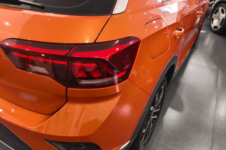 Used Volkswagen T-ROC 2021 280TSI DSG Two-Wheel Drive Comfort Connect Edition Right Rear Taillight
