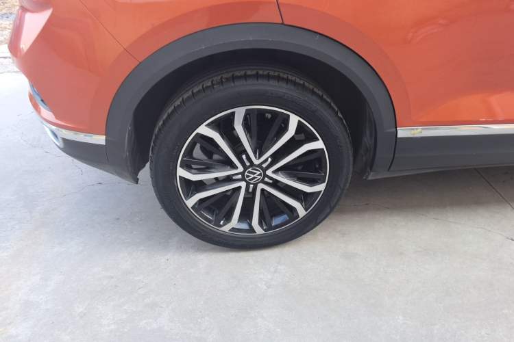 Used Volkswagen T-ROC 2021 280TSI DSG Two-Wheel Drive Comfort Connect Edition Right Rear Wheel Hub