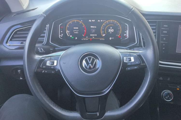 Used Volkswagen T-ROC 2021 280TSI DSG Two-Wheel Drive Comfort Connect Edition Steering Wheel