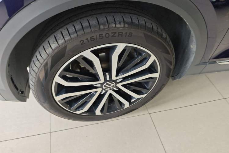 Used Volkswagen T-ROC 2021 280TSI DSG Two-Wheel Drive Comfort Connect Edition Left Front Wheel Hub