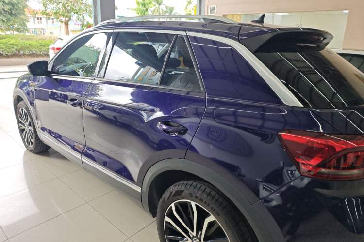 Used Volkswagen T-ROC 2021 280TSI DSG Two-Wheel Drive Comfort Connect Edition Left Side