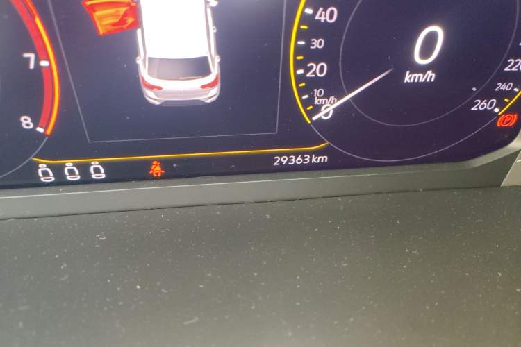 Used Volkswagen T-ROC 2021 280TSI DSG Two-Wheel Drive Comfort Connect Edition Odometer Close Up