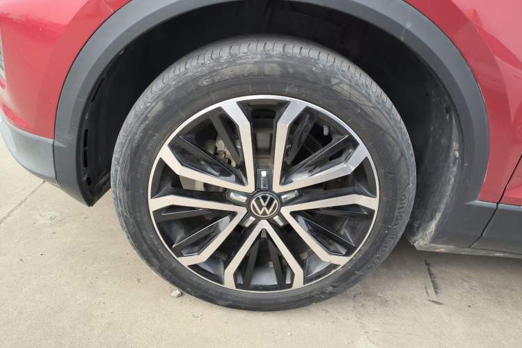 Used Volkswagen T-ROC 2021 Revised Version 280TSI DSG Two-Wheel Drive Comfort & Smart Connectivity Edition Exterior 4