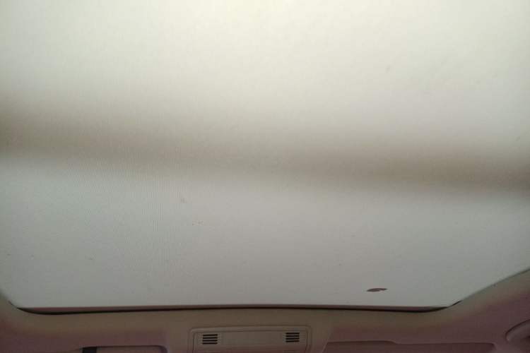 Used Volkswagen T-ROC 2021 280TSI DSG Two-Wheel Drive Elite Connect Edition Headliner