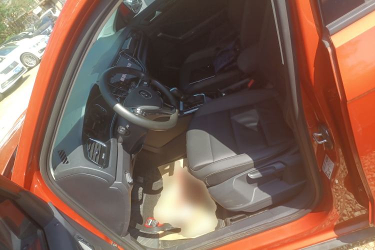 Used Volkswagen T-ROC 2021 280TSI DSG Two-Wheel Drive Comfort Connect Edition Left Front Seat