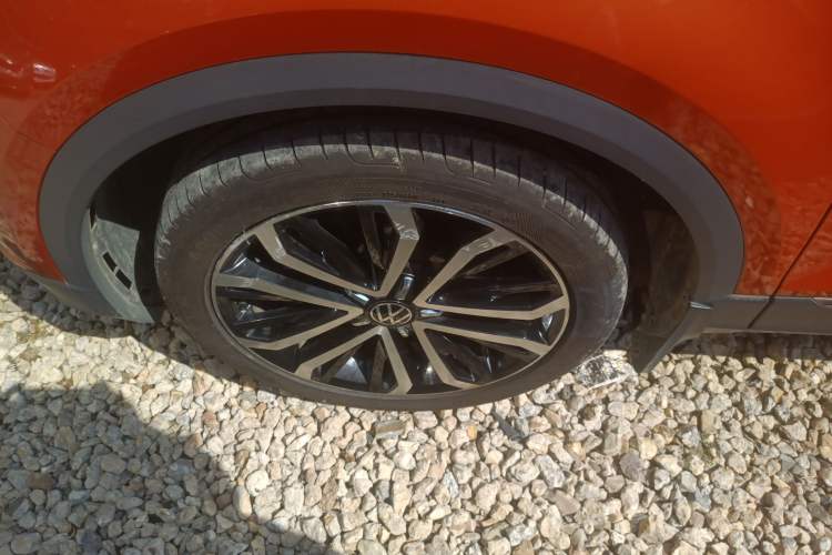 Used Volkswagen T-ROC 2021 280TSI DSG Two-Wheel Drive Comfort Connect Edition Left Front Wheel Hub