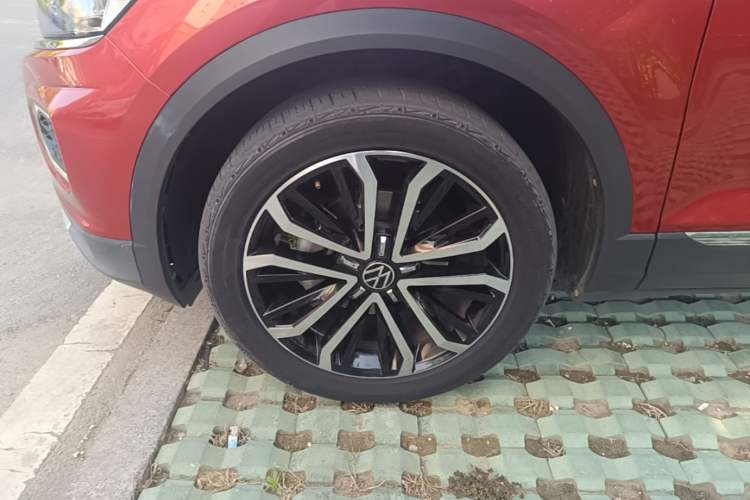 Used Volkswagen T-ROC 2021 280TSI DSG Two-Wheel Drive Comfort Connect Edition Left Front Wheel Hub
