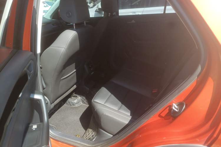 Used Volkswagen T-ROC 2021 280TSI DSG Two-Wheel Drive Comfort Connect Edition Left Rear Seat