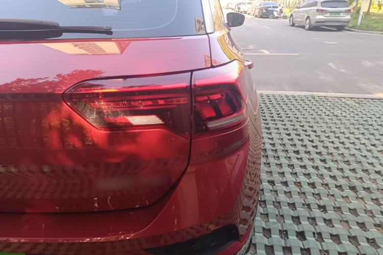 Used Volkswagen T-ROC 2021 280TSI DSG Two-Wheel Drive Comfort Connect Edition Right Rear Taillight