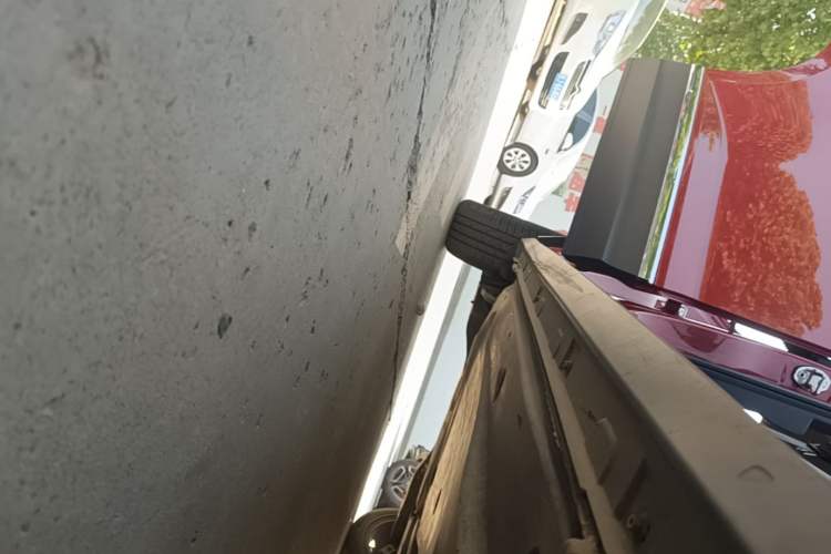Used Volkswagen T-ROC 2021 280TSI DSG Two-Wheel Drive Comfort Connect Edition Right Side Sill