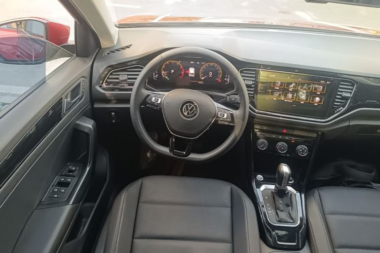 Used Volkswagen T-ROC 2021 280TSI DSG Two-Wheel Drive Comfort Connect Edition Steering Wheel