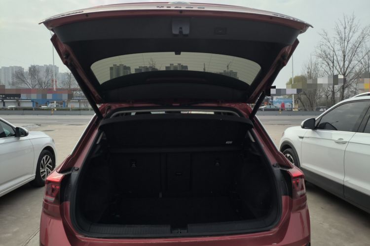Used Volkswagen T-ROC 2021 Revised Version 280TSI DSG Two-Wheel Drive Comfort & Smart Connectivity Edition Trunk