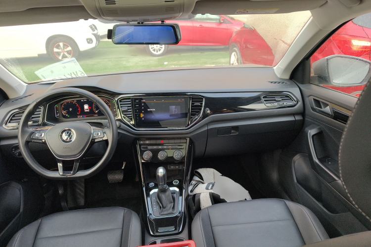 Used Volkswagen T-ROC 2021 280TSI DSG Two-Wheel Drive Comfort Connect Edition Interior 2