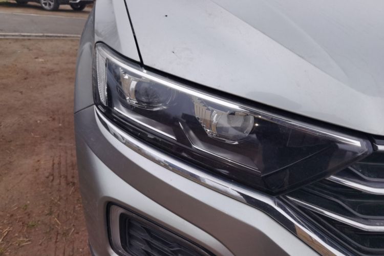 Used Volkswagen T-ROC 2021 280TSI DSG Two-Wheel Drive Elite Connect Edition Right Front Headlight