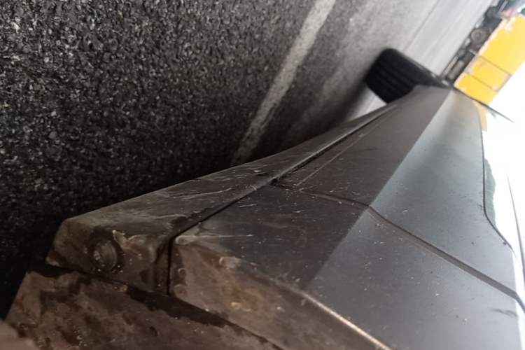 Used Volkswagen T-ROC 2021 280TSI DSG Two-Wheel Drive Comfort Connect Edition Right Side Sill