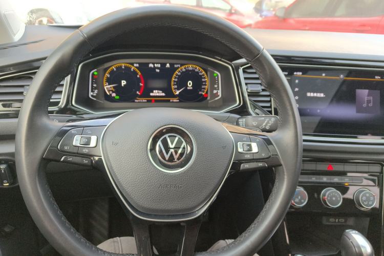 Used Volkswagen T-ROC 2021 280TSI DSG Two-Wheel Drive Comfort Connect Edition Steering Wheel