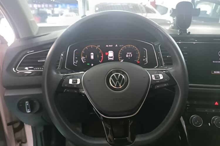 Used Volkswagen T-ROC 2021 280TSI DSG Two-Wheel Drive Comfort Connect Edition Steering Wheel