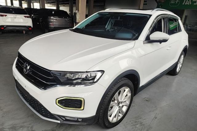 Ojetý Volkswagen T-ROC 2021 280TSI DSG Two-Wheel Drive Elite Connect Edition