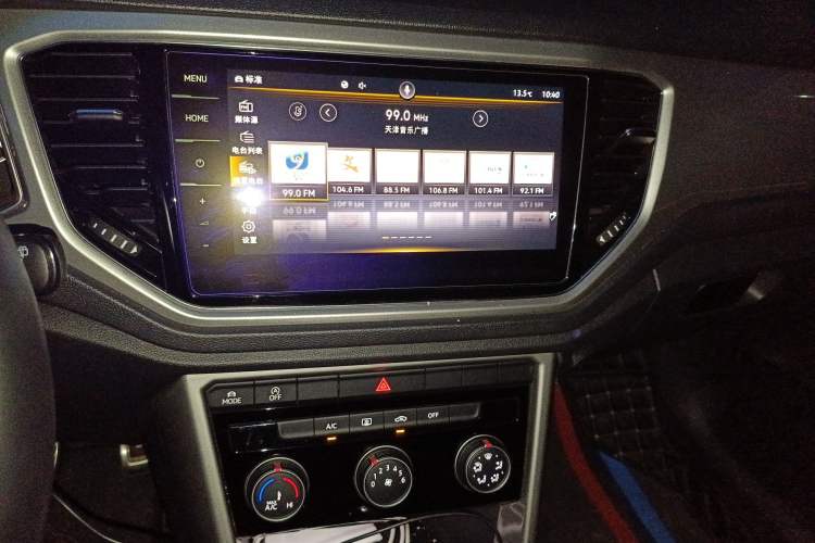 Used Volkswagen T-ROC 2021 280TSI DSG Two-Wheel Drive R-Line Pro Connected Version Audio And AC Panel