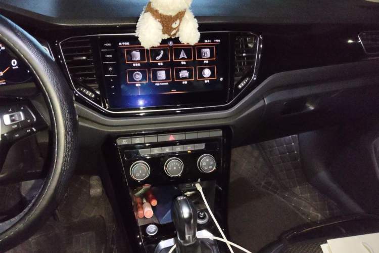 Used Volkswagen T-ROC 2021 280TSI DSG Two-Wheel Drive R-Line Pro Connected Version Audio And AC Panel