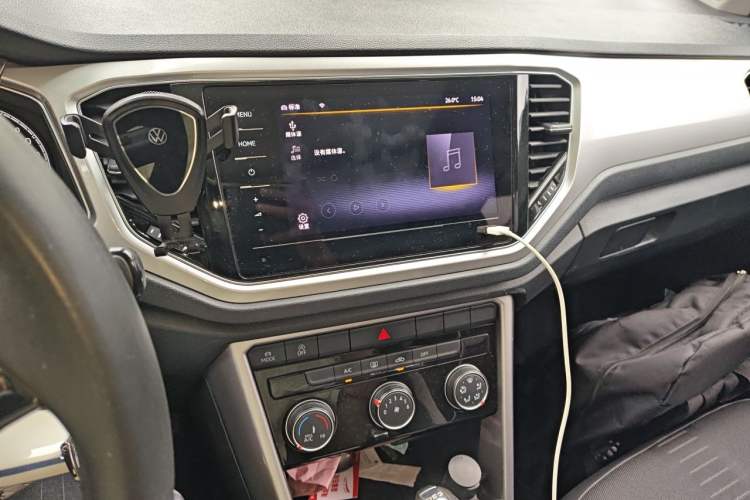 Used Volkswagen T-ROC 2021 Revised Version 280TSI DSG Two-Wheel Drive Elite Connect Edition Audio And AC Panel