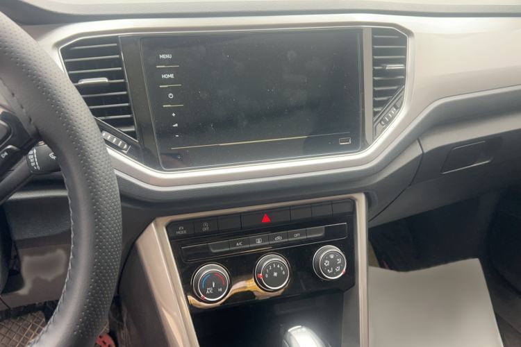 Used Volkswagen T-ROC 2021 280TSI DSG Two-Wheel Drive Elite Connect Edition Audio And AC Panel