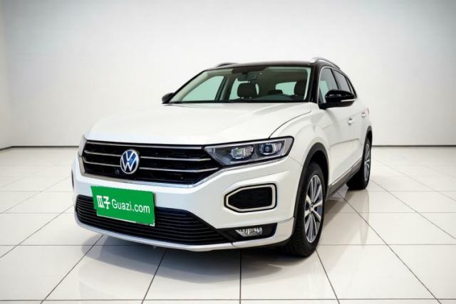 Ojetý Volkswagen T-ROC 2021 280TSI DSG Two-Wheel Drive Elite Connect Edition