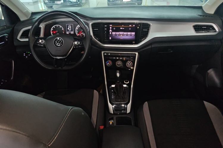 Used Volkswagen T-ROC 2021 280TSI DSG Two-Wheel Drive Elite Connect Edition Center Console