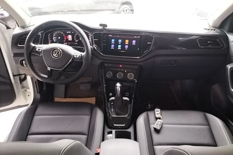 Used Volkswagen T-ROC 2021 280TSI DSG Two-Wheel Drive Comfort Connect Edition Center Console
