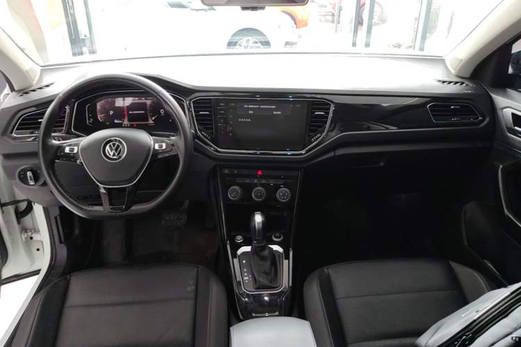 Used Volkswagen T-ROC 2021 Revised Version 280TSI DSG Two-Wheel Drive Comfort & Smart Connectivity Edition Center Console