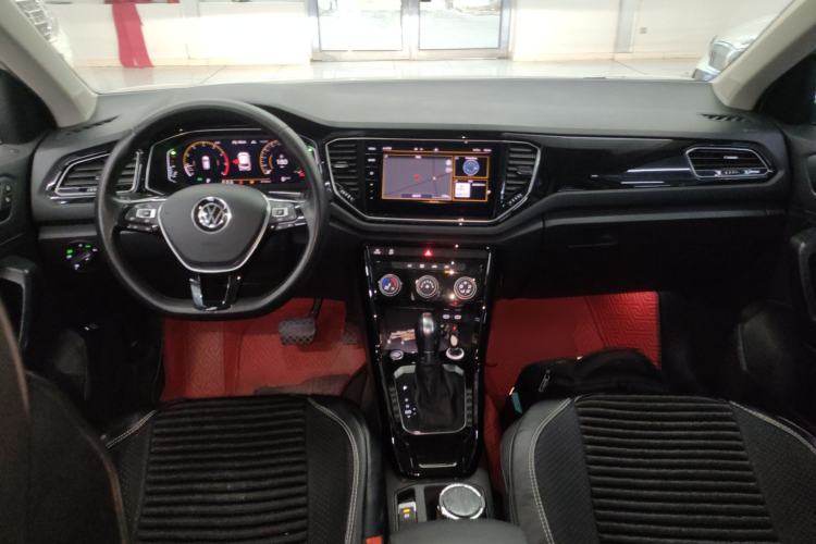 Used Volkswagen T-ROC 2021 280TSI DSG Two-Wheel Drive Comfort Connect Edition Center Console