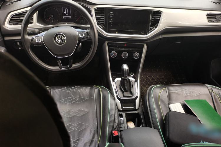 Used Volkswagen T-ROC 2021 Revised Version 280TSI DSG Two-Wheel Drive Elite Connect Edition Center Console