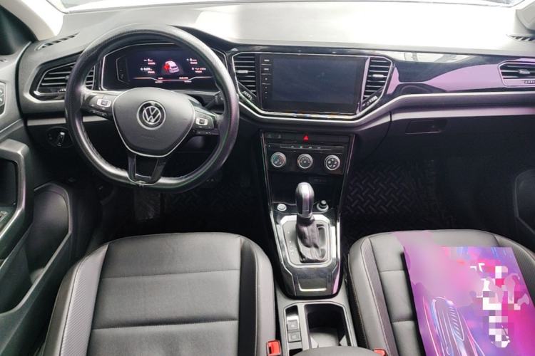 Used Volkswagen T-ROC 2021 280TSI DSG Two-Wheel Drive Comfort Connect Edition Center Console