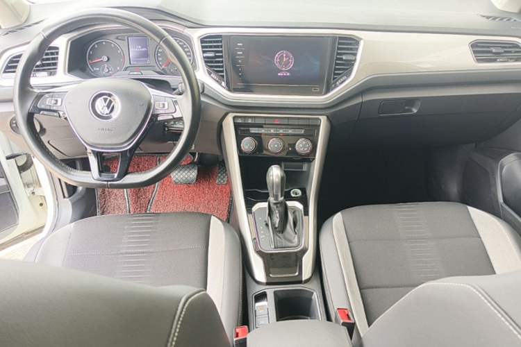 Used Volkswagen T-ROC 2021 Revised Version 280TSI DSG Two-Wheel Drive Elite Connect Edition Center Console