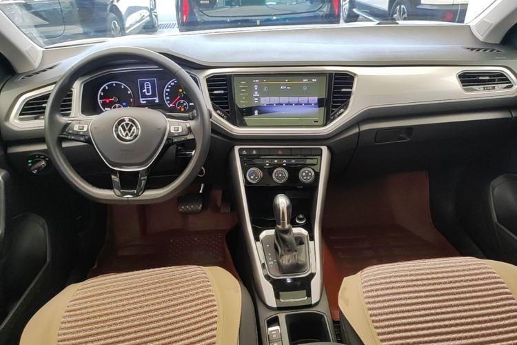 Used Volkswagen T-ROC 2021 Revised Version 280TSI DSG Two-Wheel Drive Elite Connect Edition Center Console