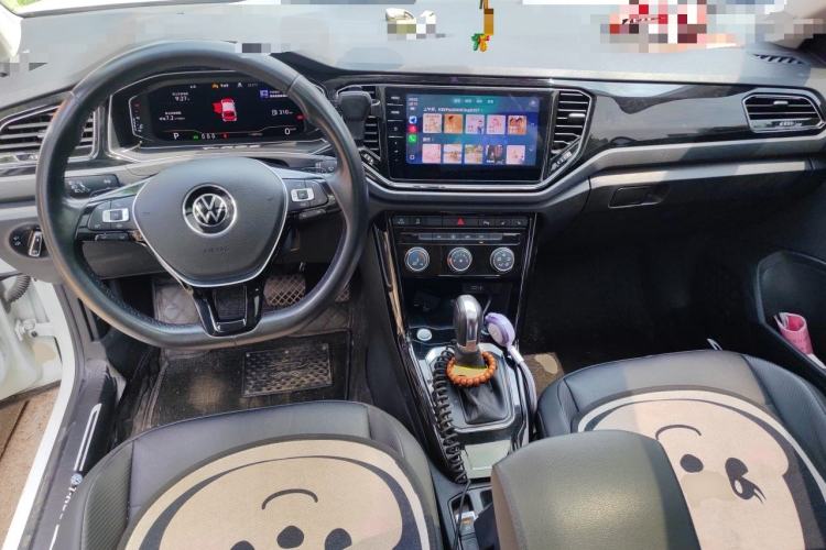Used Volkswagen T-ROC 2021 280TSI DSG Two-Wheel Drive Comfort Connect Edition Center Console