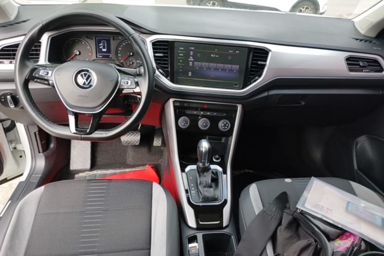 Used Volkswagen T-ROC 2021 Revised Version 280TSI DSG Two-Wheel Drive Elite Connect Edition Center Console