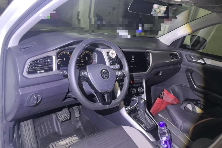 Used Volkswagen T-ROC 2021 Revised Version 280TSI DSG Two-Wheel Drive Elite Connect Edition Center Console
