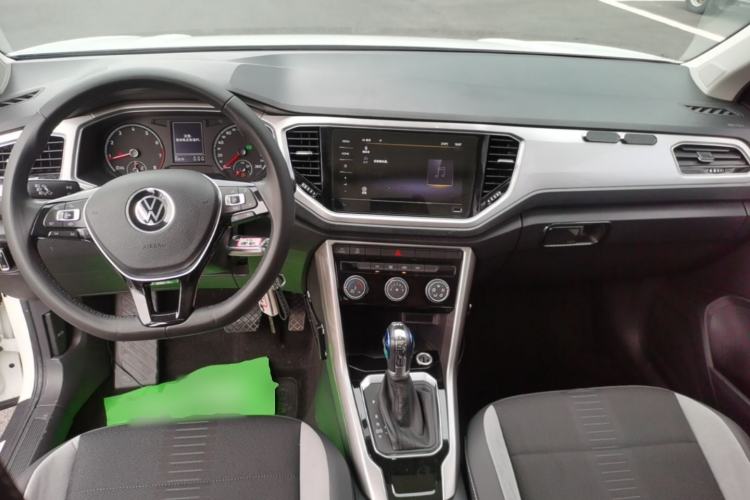Used Volkswagen T-ROC 2021 Revised Version 280TSI DSG Two-Wheel Drive Elite Connect Edition Center Console