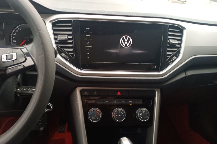 Used Volkswagen T-ROC 2021 Revised Version 280TSI DSG Two-Wheel Drive Elite Connect Edition Center Console