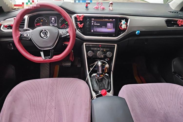 Used Volkswagen T-ROC 2021 280TSI DSG Two-Wheel Drive Elite Connect Edition Center Console