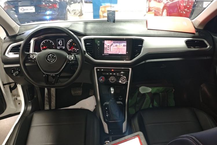 Used Volkswagen T-ROC 2021 Revised Version 280TSI DSG Two-Wheel Drive Elite Connect Edition Center Console
